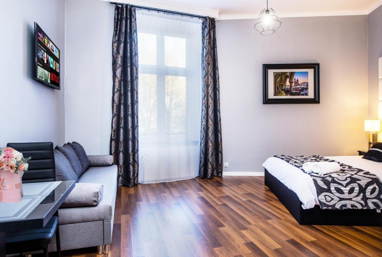 Tribeca City Center Apartments Краков Экстерьер фото