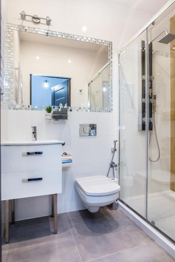 Tribeca City Center Apartments Краков Экстерьер фото